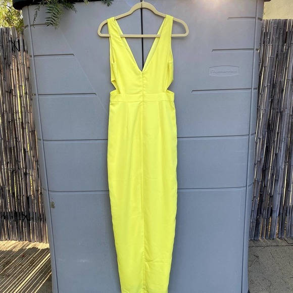 NBD Revolve Yellow Cut Out Maxi Greta Gown Dress Sz Small - Picture 5 of 11